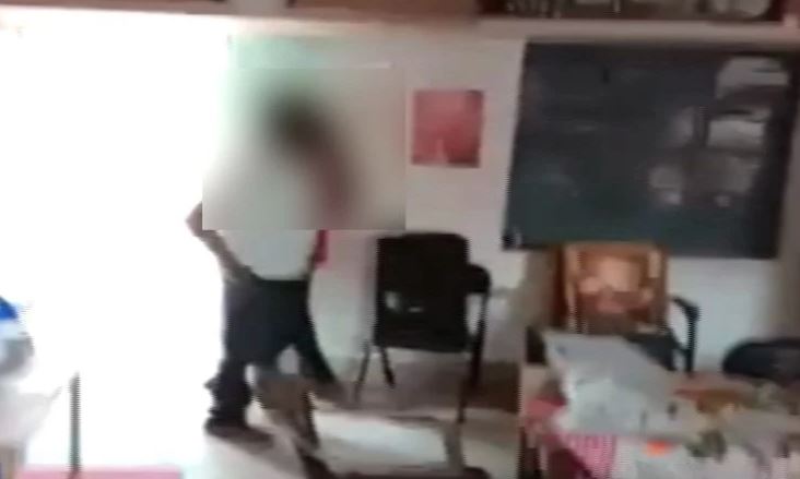 Sochool Girl Sex Video - MysoreLocal.com - HD Kotte school video: Headmaster booked for misbehaviour  with girl student